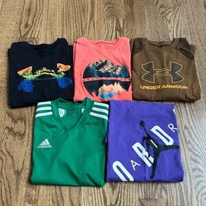Under Armour, Jordan, Adidas Kids Graphic T-shirts size small
